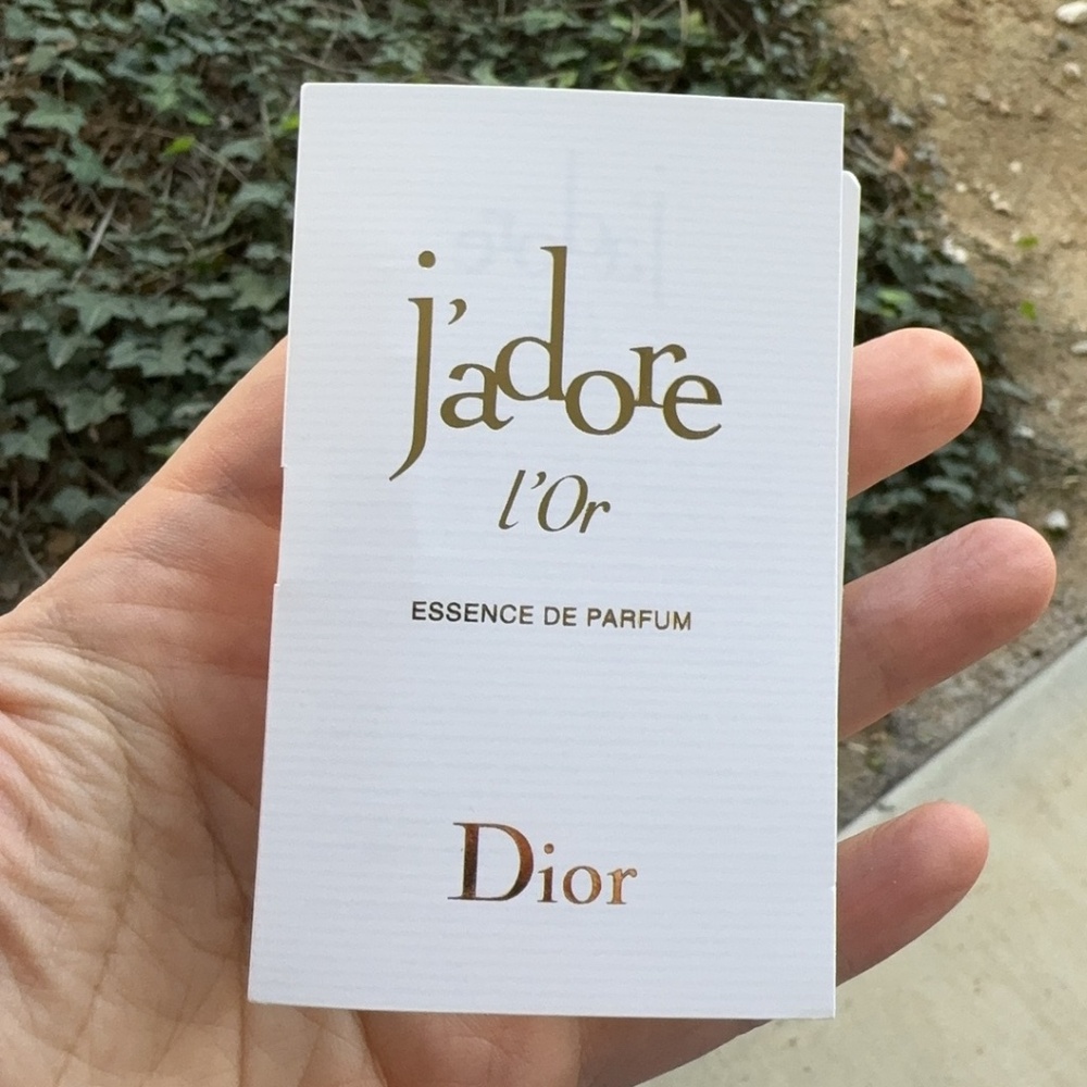 Dior J'adore L'Or Essence de Parfum Sample Spray .03oz, 1ml New in Card